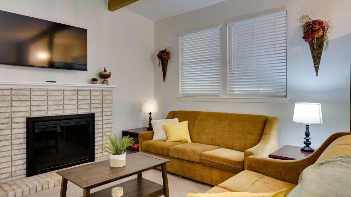 Halcyon Hangout-Mins To Downtown-Ping Pong-Pets Savannah Eksteriør bilde